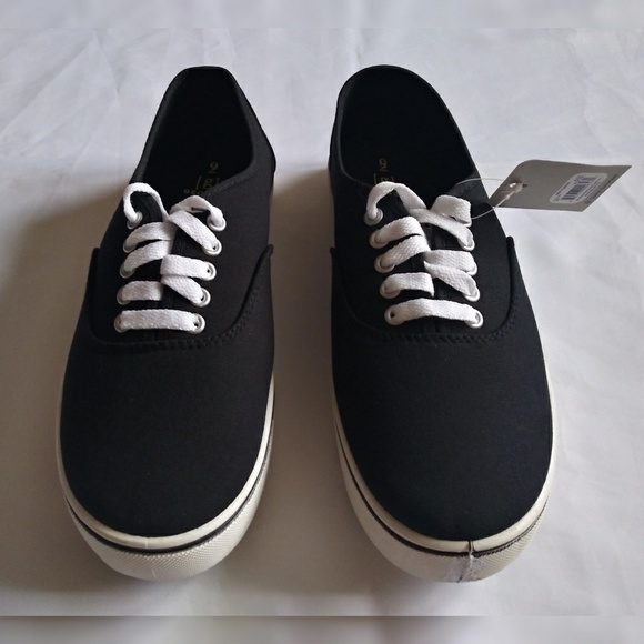 george canvas sneakers
